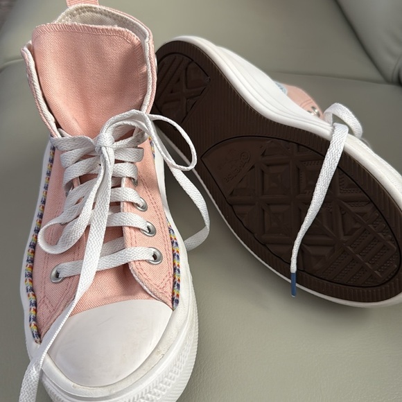 Converse Kids Chuck Taylor All Star Move Platform Sneaker Friendship Bracelet - Picture 10 of 10